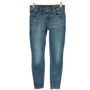 Lucky Brand Women's Low Rise Lolita Regular Fit Medium Wash Blue Jeans Size 6/28